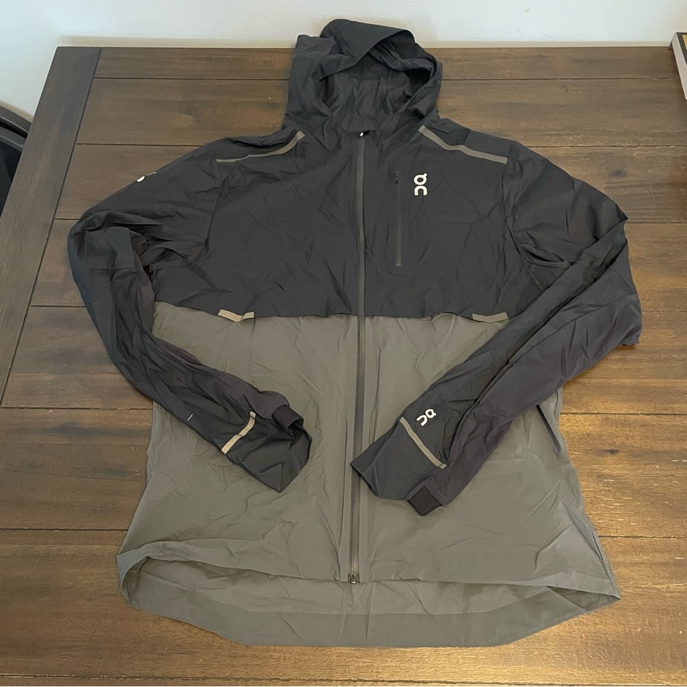 On Cloud On Running Weather Jacket Black Shadow Men’s L Swiss Engineering